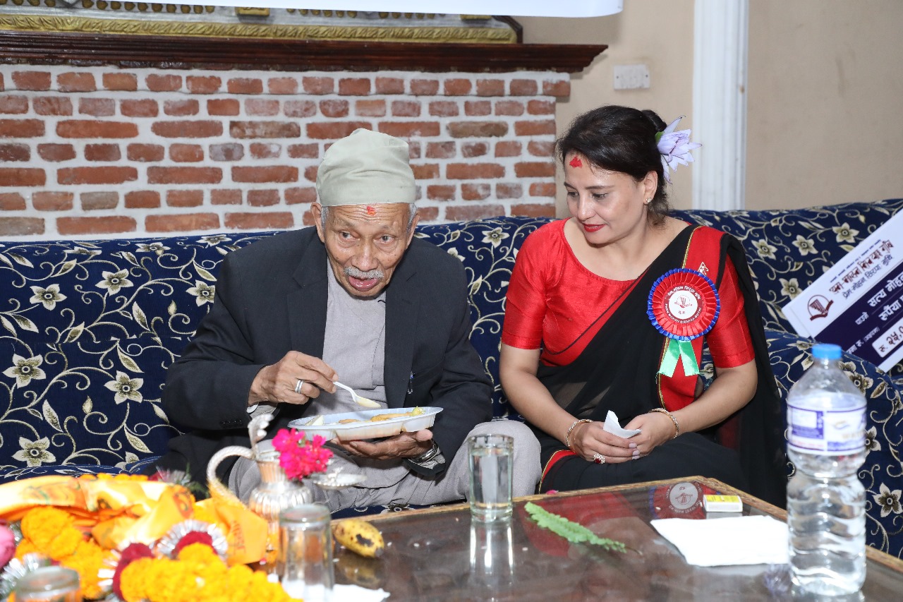 प्रेम-मोहन सिरपा: २०७६ व डा.सत्य मोहन जोशी भाजुयात हना ज्याझ्व